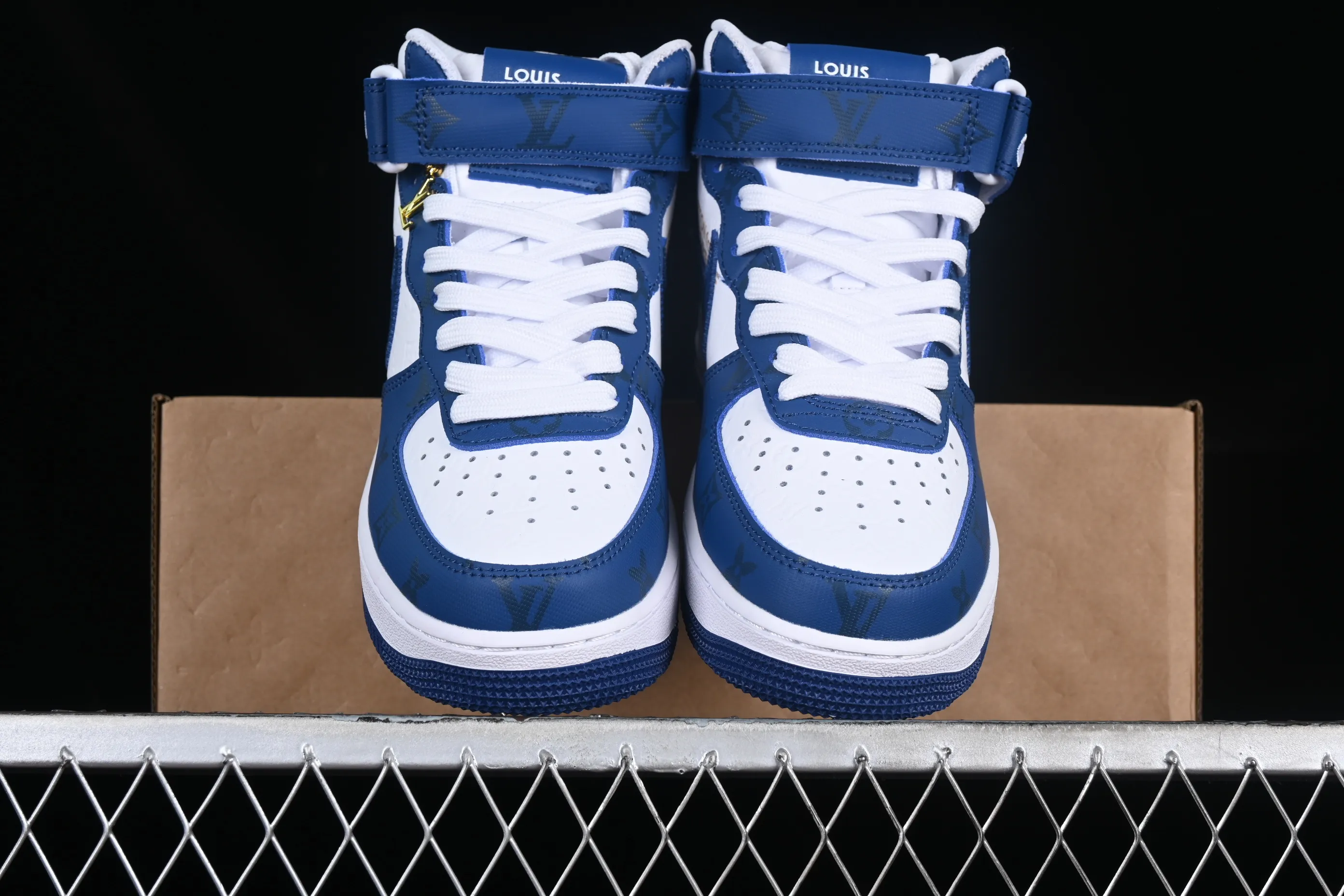 All Categories Nk Air Force 1 Air Force Series Nk Air Force 1 Mid Air Force Mid Nk Air Force 1'07 Low Donkey Brand Print Air Force One Mid Casual Sneakers DD9625-100